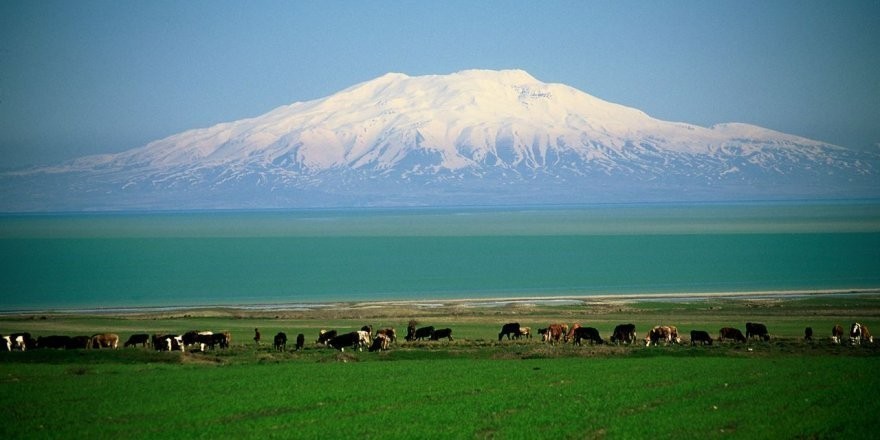 Süphan Dağı 4058 metre / Bitlis
