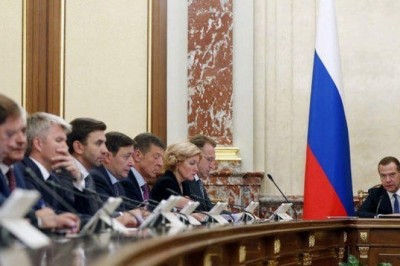 7 Mayıs'ta Rus hükümetinden istifa!