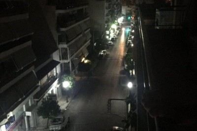 Atina karanlığa boğuldu