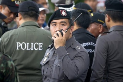 Tayland'da sahilde bomba alarmı!