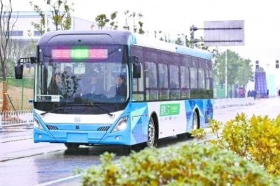 Sürücüsü Olmayan Akıllı Otobüsler Çin'de Test Sürüşüne Başladı
