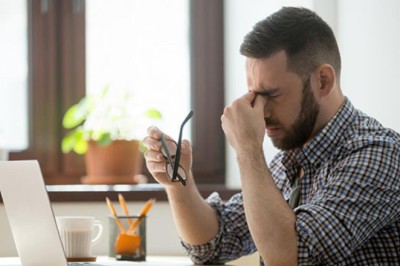 Ekrana uzun süre bakılması sakıncalı!