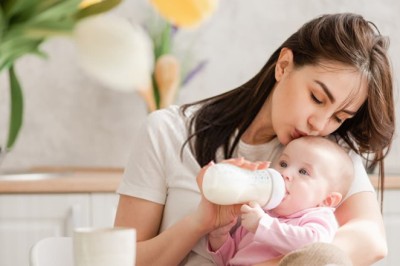 Bebeğinizi Büyütürken Yardımcı Olacak Pratik Bilgiler