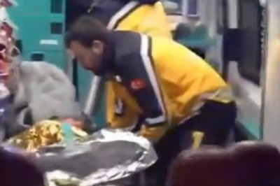 212. Saatte Kurtuluş: Adıyaman'da 77 yaşındaki Fatma Güngör enkazdan sağ olarak çıkarıldı