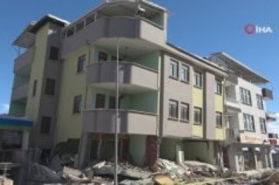 Depremden sonra Malatya Doğanşehir harabeye döndü